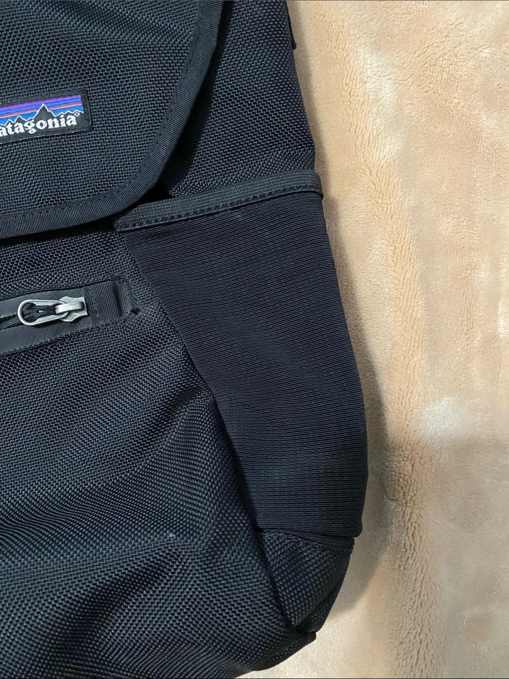 Patagonia Black All Vertical Mass Shoulder Laptop Bag with Front Zip